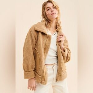 ANTHROPOLOGIE LaBiz Branson Tan Teddy Moto Jacket Size L / Plush Statement Coat